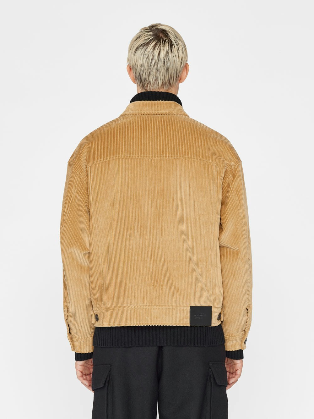jacket back view alt:fit2